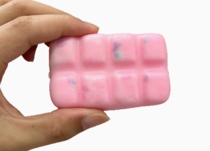 pink wax-cracking ball, alternate view